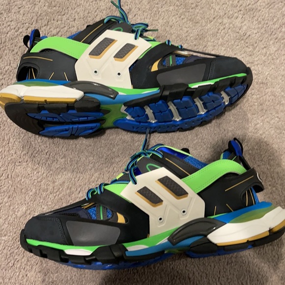 Balenciaga tracks main image 7